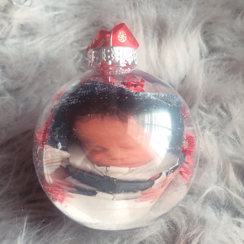 Personalize picture Ornaments
